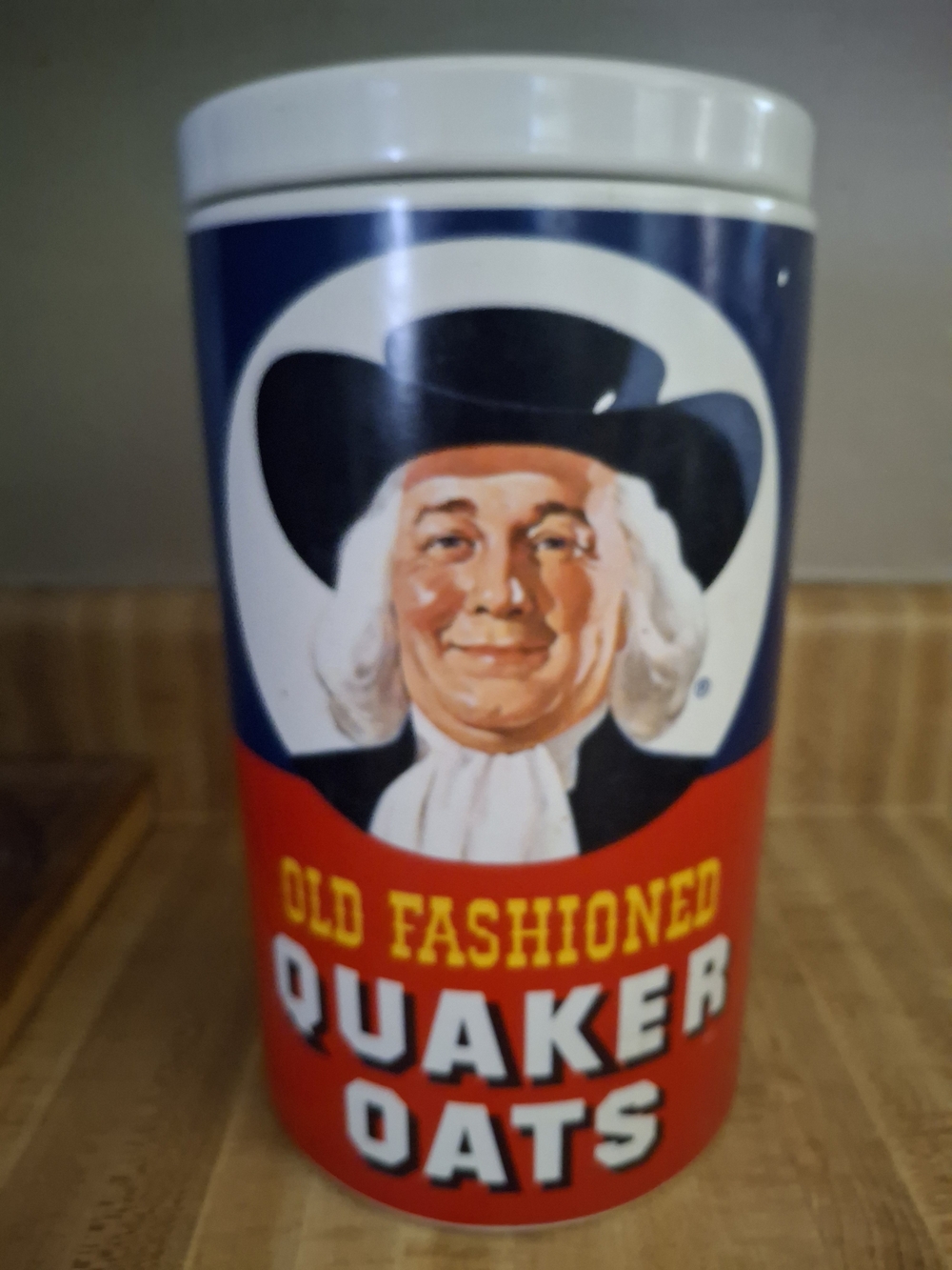 Vintage Quaker Old Fashioned Oats Red Canister - Quaker